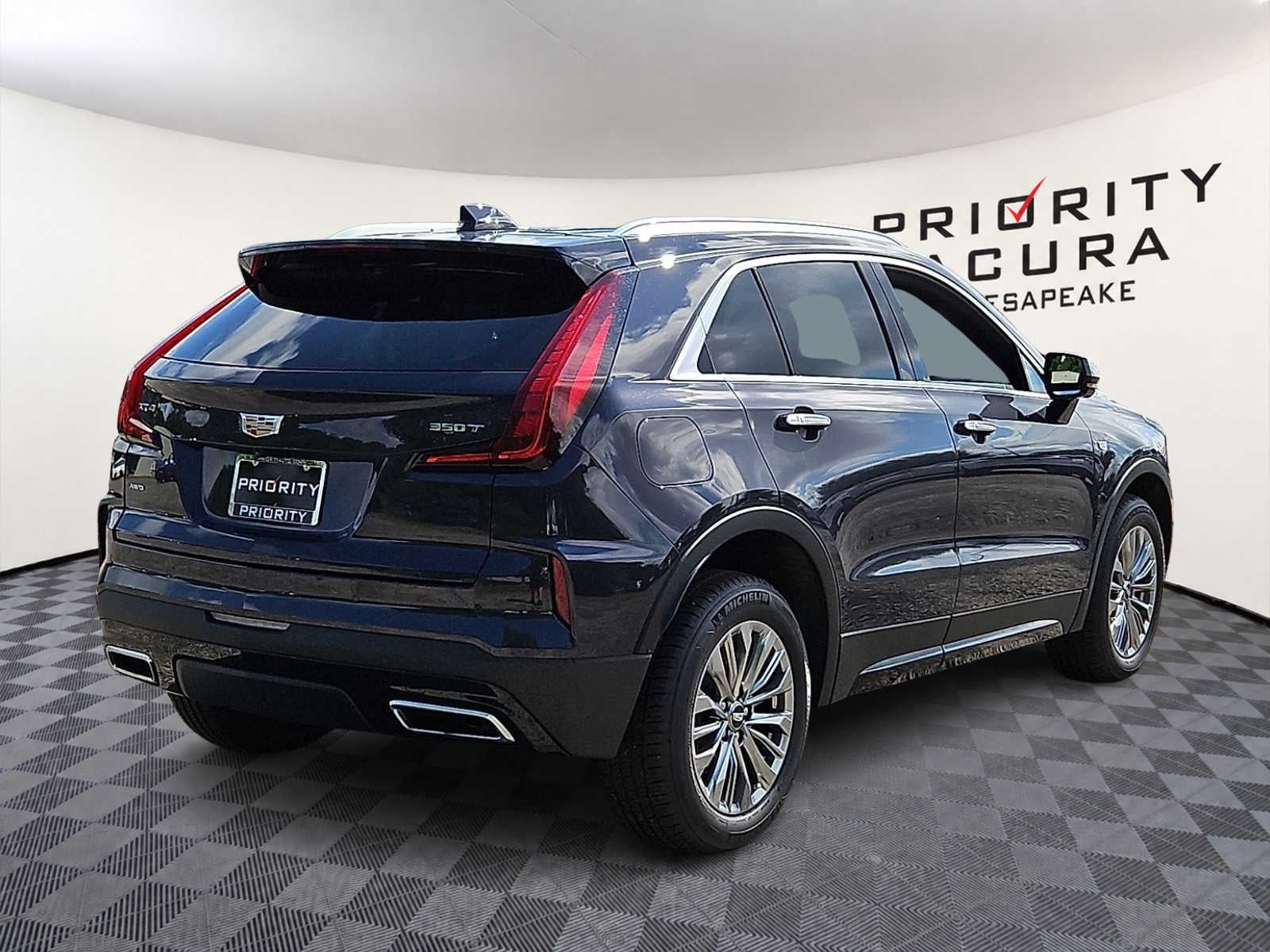 2025 Cadillac XT4 AWD Premium Luxury