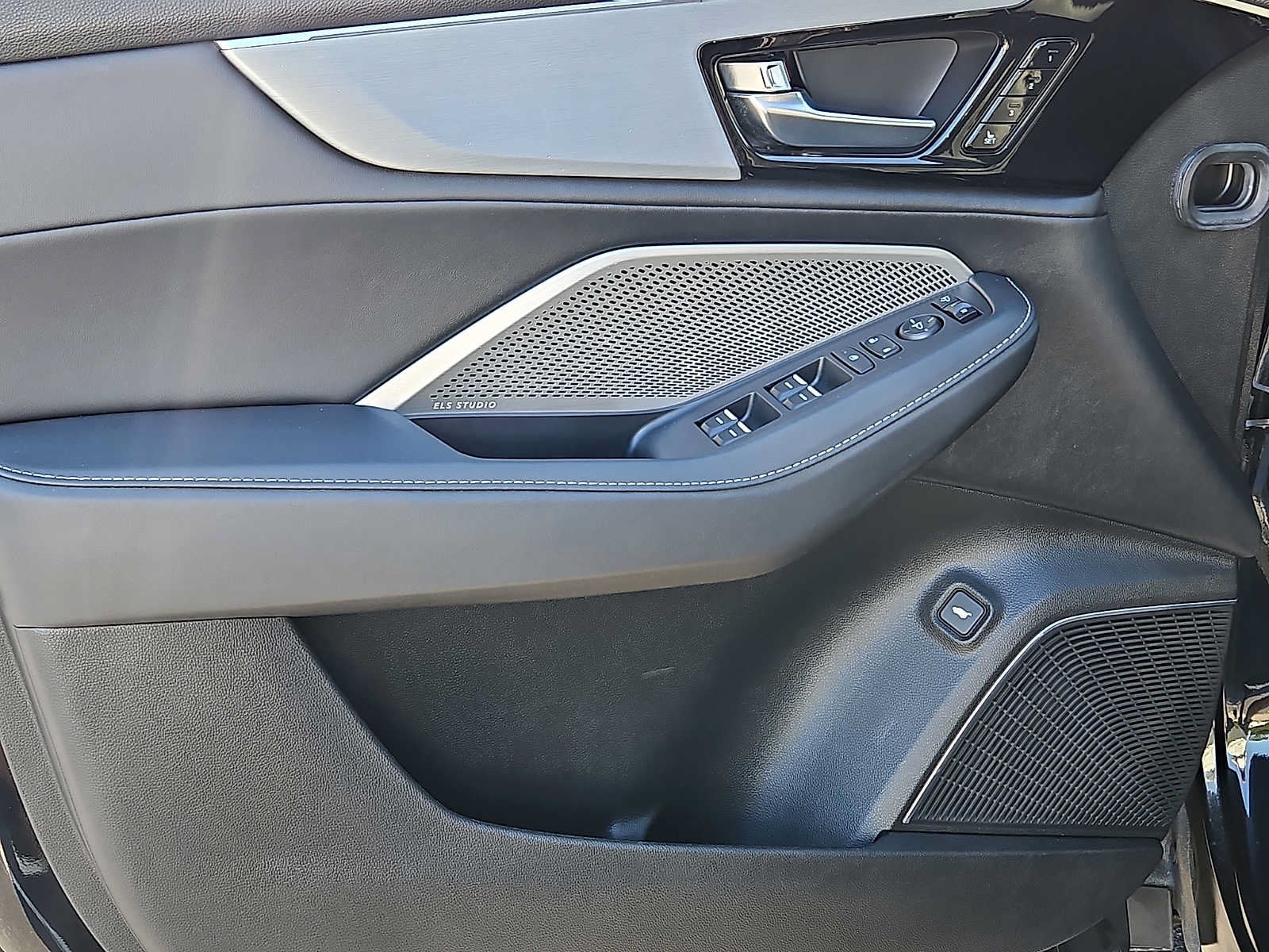 2024 Acura MDX SH-AWD TECH