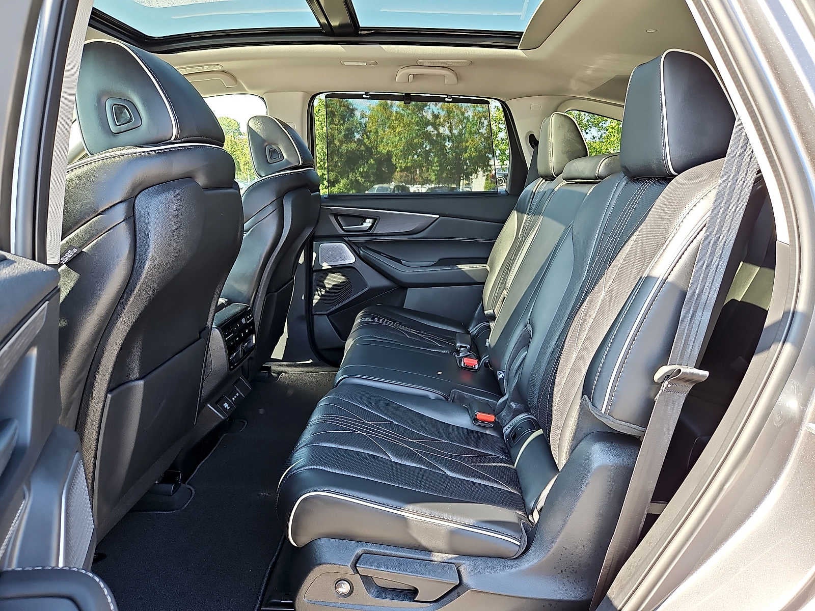 2026 Acura MDX SH-AWD with Advance Package