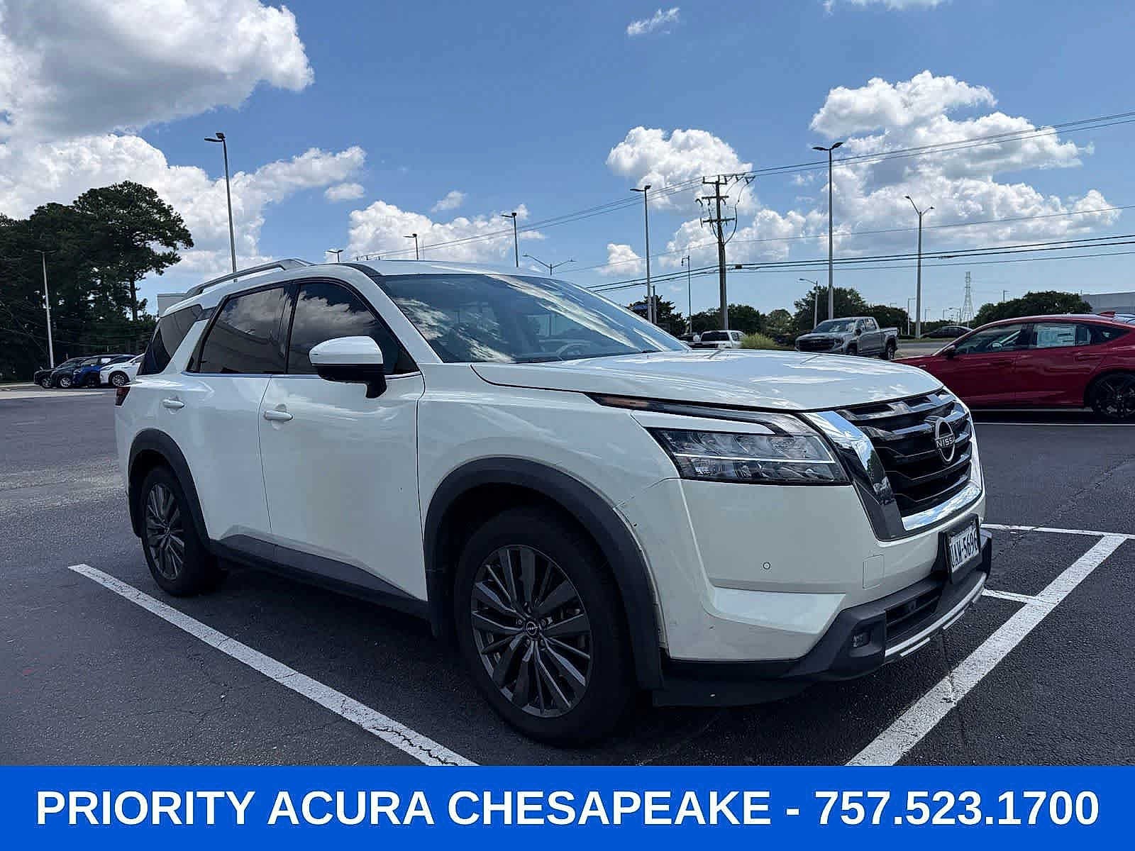 2022 Nissan Pathfinder SL